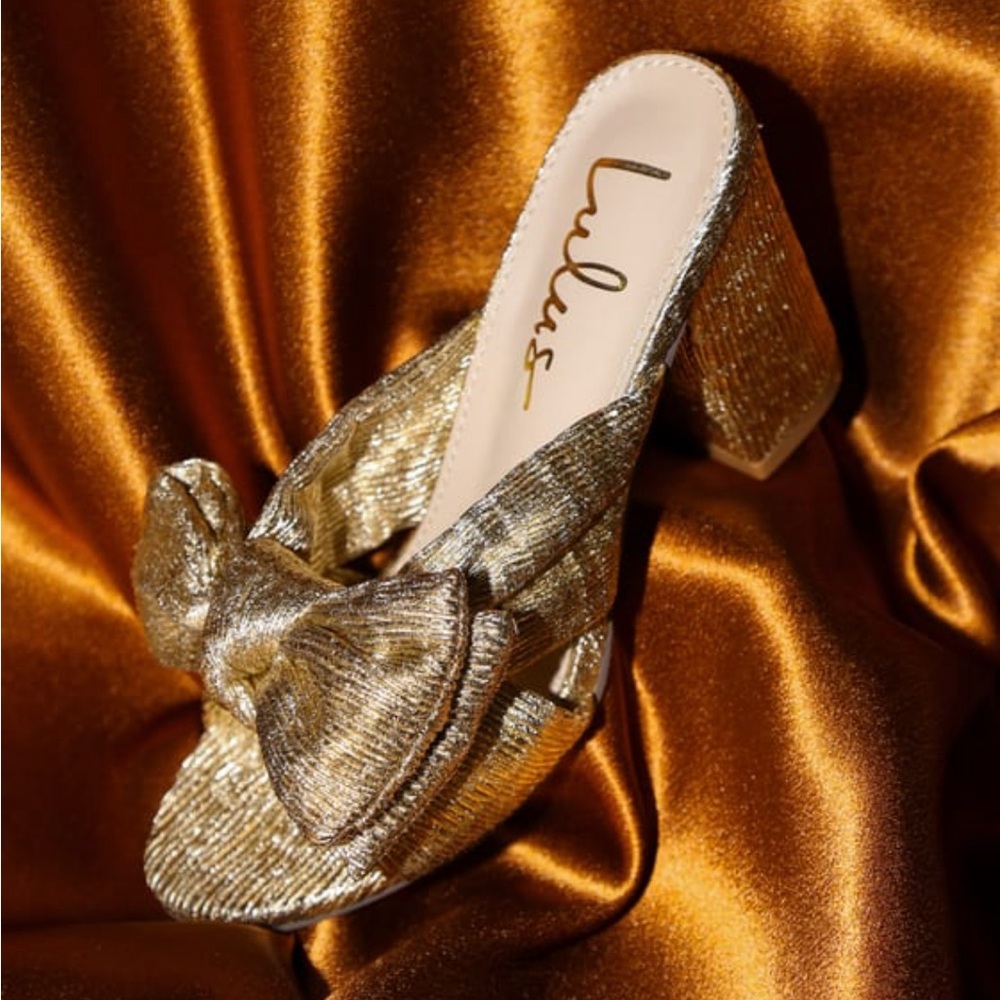 Lulu's Gold Dorothea Knotted Heels 8